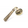 Hammered Newbury Lever on Rose Set (Beehive) - Aged Brass